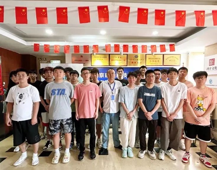 近期結班留影 | 百尺竿頭，更進一步，加